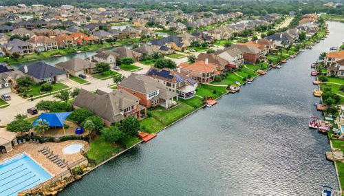 Luxury Lakefront 4BR - Corporate & Extended Stay Friendly - Foto 2