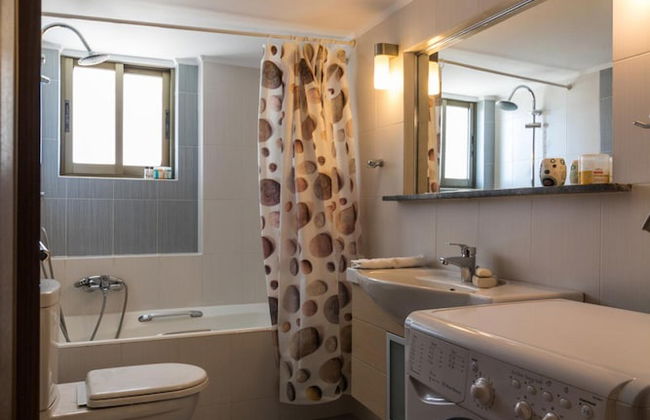 Amazing 2 Bdrm Sea View Holiday Apt - Foto 9