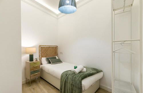 Queen's Chamberí Boutique II - Alojamiento Corta Estancia - Foto 8