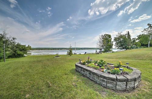 7 Mi to Nubs Nob Lakefront Abode with Fire Pit! - Foto 30