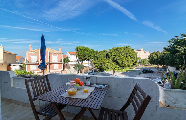 Faro Airport Flat 3 by Homing - Foto 1