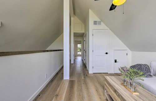 Luxe Wine Country Getaway with Vineyard Views - Foto 13