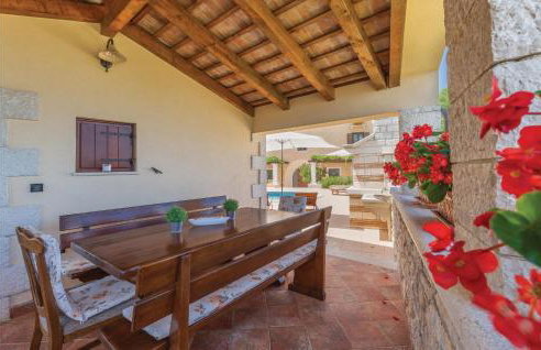 Cozy Home In Tinjan With Wifi - Foto 7