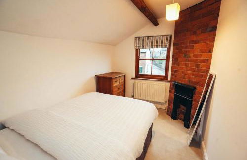 A Lovely Family Cottage in Belper - Photo 30