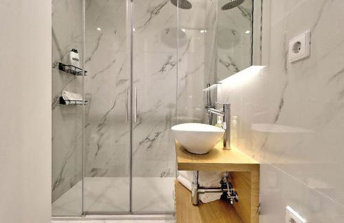 New Luxury Apt Ocean Front Heart of Olhao Plus Parking - Photo 15