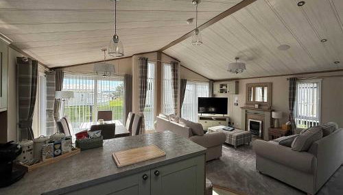 Highland Holiday Getaways - The Heilan' Lodge - Foto 5