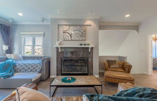 @ Marbella Lane Tuscan Villa with Hot Tub - Photo 42