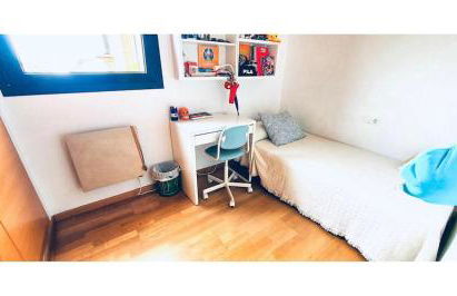 Lovely penthouse condo with pool - Photo 13