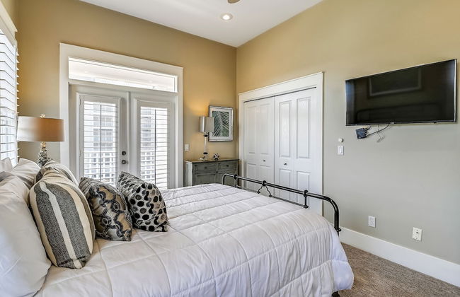 Paradise Pointe - Gorgeous 4 BR home with pool by RedAwning - Foto 13