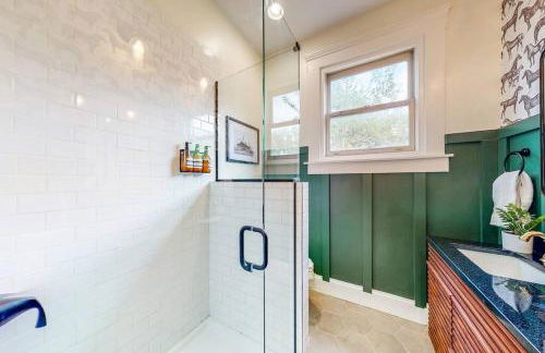 Luxury 8 Bed/4 Ba NuLu Home Private yard/parking - Foto 12