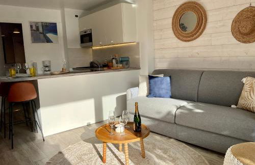 Le Nid Douillet, studio avec terrasse et parking à 400m des plages - Foto 10