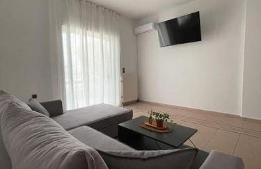 Portside Eretria - Photo 9