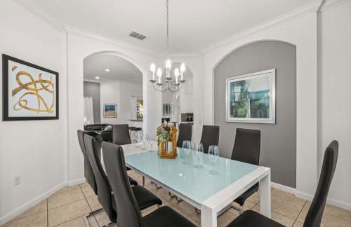 Heated Pool Lazy River Game Room 12 MI to Disney - Foto 19