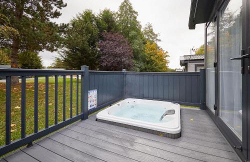 Field View Lodge with Hot Tub - Foto 1