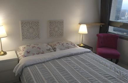 3 bedrooms and salon, La Défense, 5 min walk Metro - Foto 8