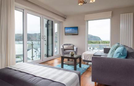 Castle Penthouse - Photo 16