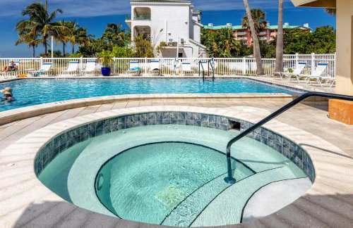 Redington Beach Retreat - Immaculate Beach Condo with Water Views, Pool, Hot Tub - Foto 4