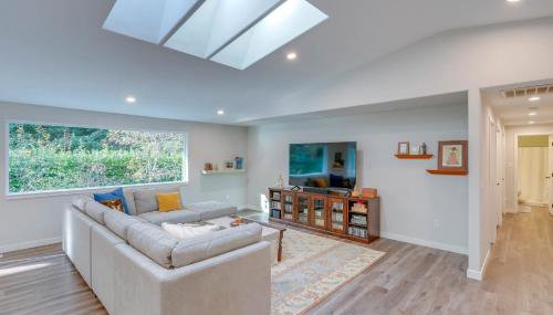 Modern Bellingham Home for work & play, beach access - Foto 2