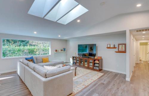 Modern Bellingham Home for work & play, beach access - Foto 2