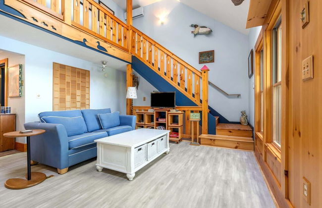 Waterfront w/ Kayak's, Sup's and Ping Pong Table! - Photo 15