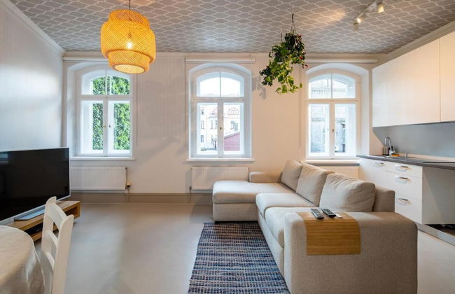 Hidden Gem Riga Apartment With Garden Views - Photo 7