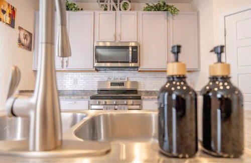 Newly Built 4BR Spacious Retreat in Peyton - Foto 16