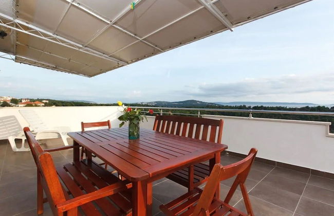 Zeljko - With Garden - SA2 - Foto 16