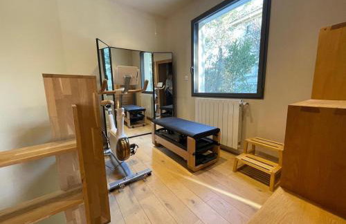 Glass and wood designer villa with garden in centertown - Foto 36