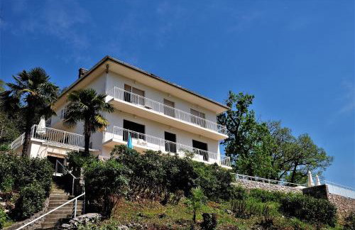 Apartmani Kadmen - Photo 1