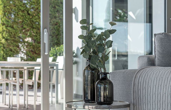 Welcome to Villa Soligia! Beach Front Villa Large Private Pool Amazing Sea View - Foto 23