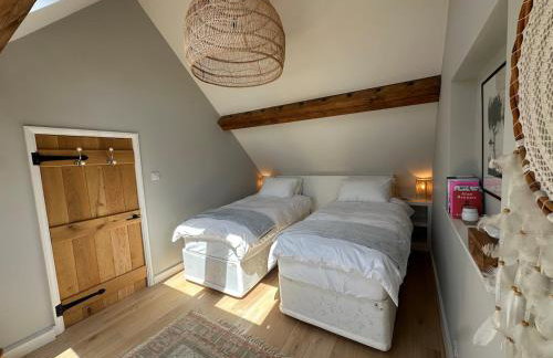 Charming rural cottage & private garden near South Downs - Great location for hiking - Photo 9