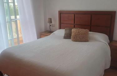 Adosado/casa con terraza y buhardilla. Playa El Perelló - Foto 47