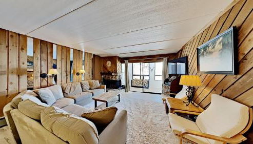 Great 3 Bedroom Condo with Washer and Dryer! - Foto 3