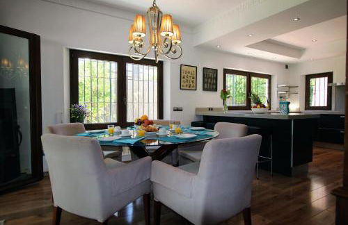 TESS Villa Los Monteros - Photo 16