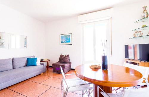 Santa Margherita Center - Steps from the Sea - AC - Foto 1