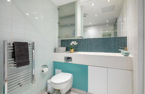 Stunning Apartment with Underground parking! - Foto 29