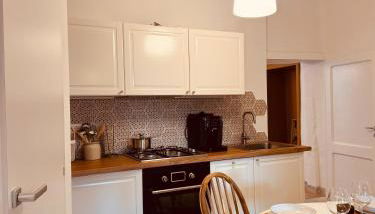 Charming 2BR Condo in Historic Piazza del Ghetto - Foto 5