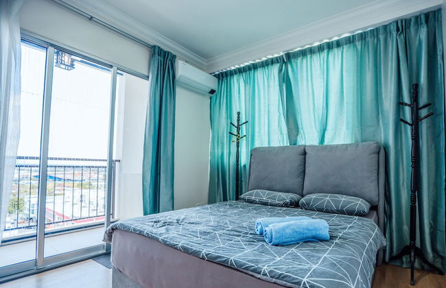 MetroCity Staycation - Foto 42