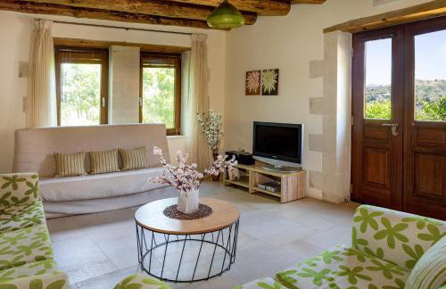 Villa Erontas -Private heated jacuzzi and mini pool - Foto 24