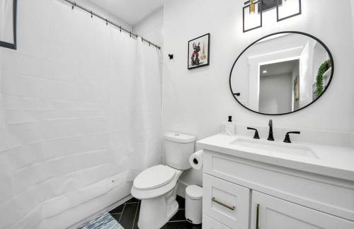 3Bdr 6Beds in Ellegant Home with Rooftop Lounge and SkylineView - Foto 28