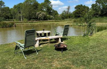Mountbatten Shepherds hut & Buckhurst Shepherds hut - Foto 8