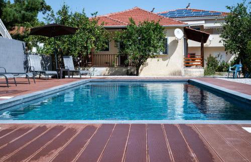 Elegant house by the sea with pool - Foto 1