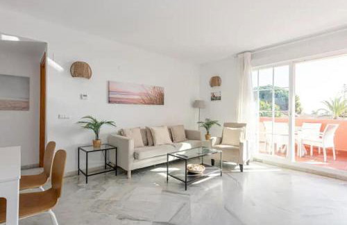 Alvarito Playa Marbella front beach apartment - Photo 7