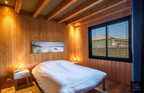 Gastes, Charmant chalet en bois avec Jacuzzi 6 pers - Foto 17