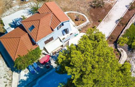 Obiteljska kuća za odmor Futura - Photo 17