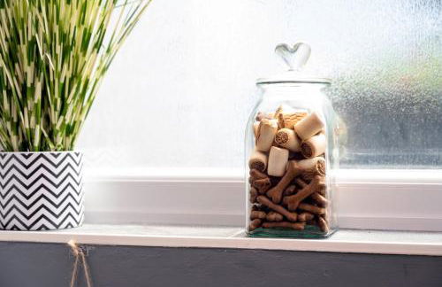 No24Sandbach - Home from Home - Exclusive Dog Friendly House & Garden - Photo 6