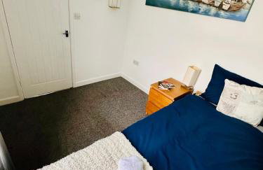 #56 4-Bedroom House Near Shops with Free Parking - Foto 25