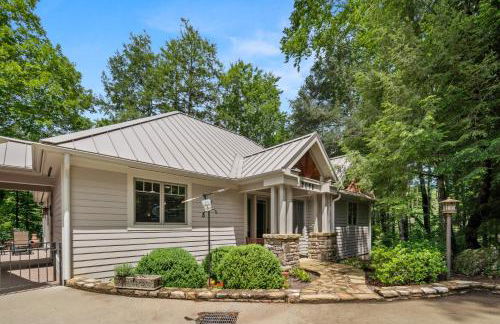 Falling Waters at Rumbling Bald - Foto 4