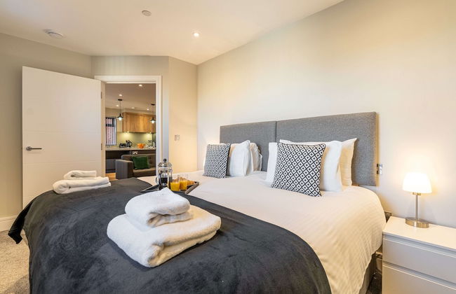 Celador Apartments - Bond House - Photo 9