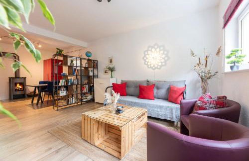 Familiengeeignet mit Parkplatz nahe A3 für 1-5 Personen - Foto 2